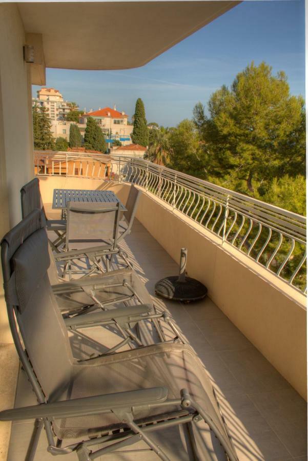 Beau 2 Pieces 3 Etoiles Vue Mer Garage Prive 150M Plages Wifi Канны Экстерьер фото